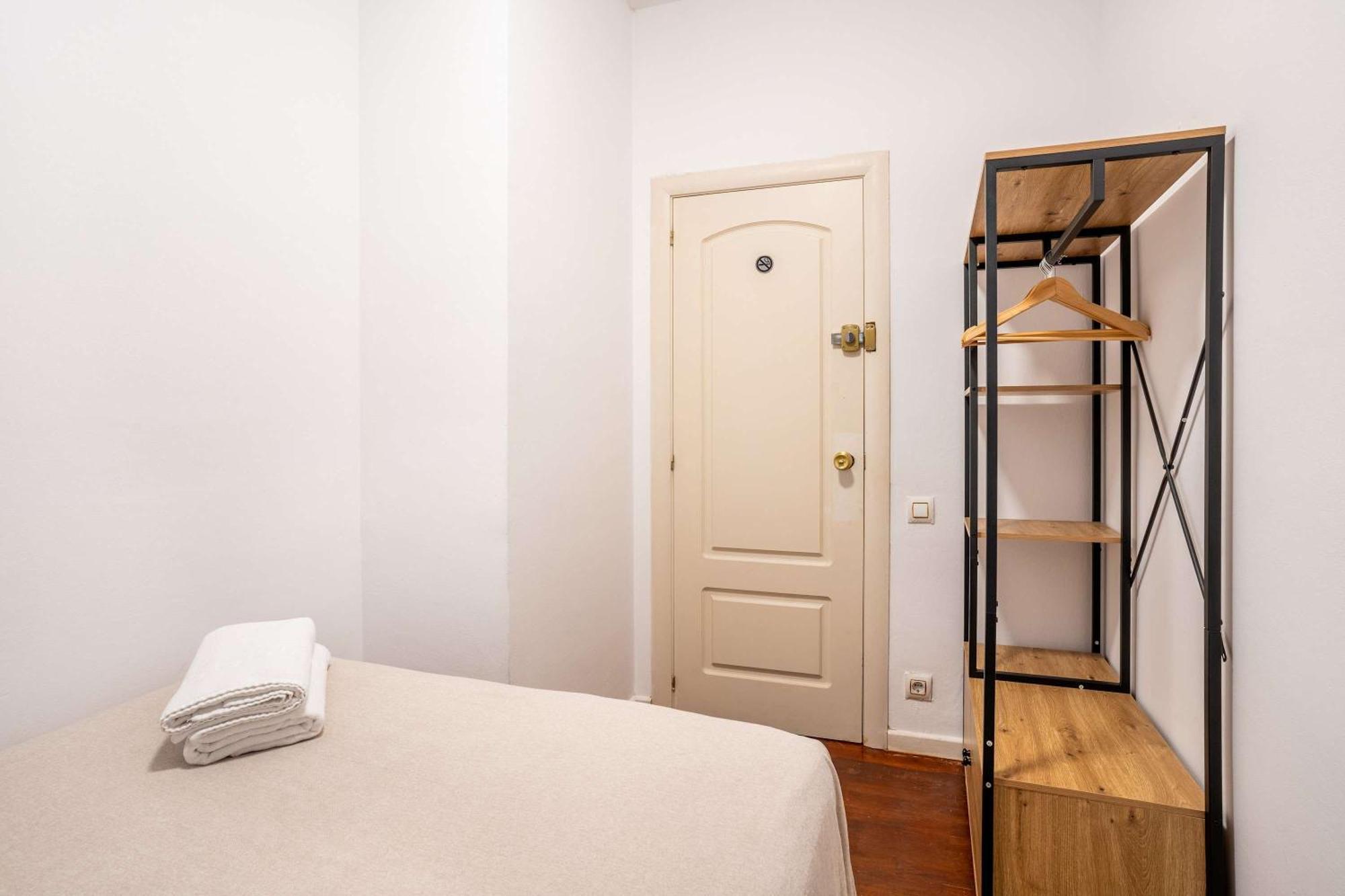 Next To Sagrada Familia 4-Bedroom Apartment Barcellona Esterno foto
