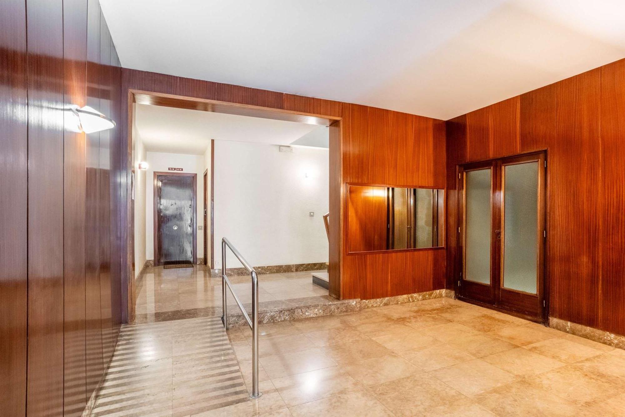 Next To Sagrada Familia 4-Bedroom Apartment Barcellona Esterno foto