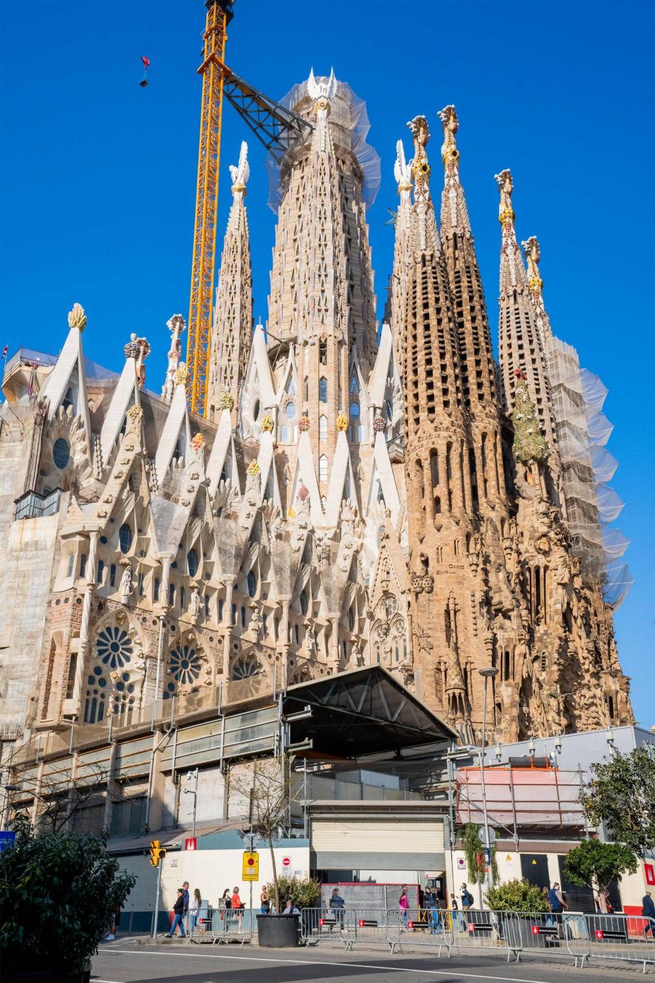 Next To Sagrada Familia 4-Bedroom Apartment Barcellona Esterno foto